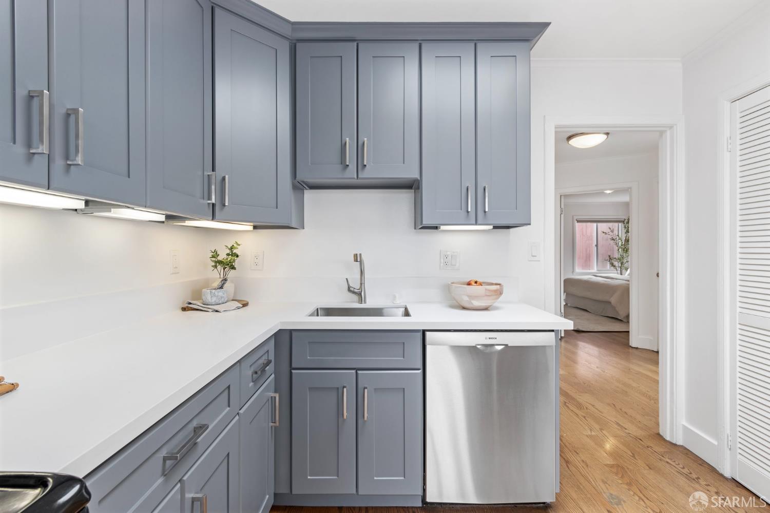 Detail Gallery Image 8 of 28 For 419 Garfield St, San Francisco,  CA 94132 - 4 Beds | 2 Baths