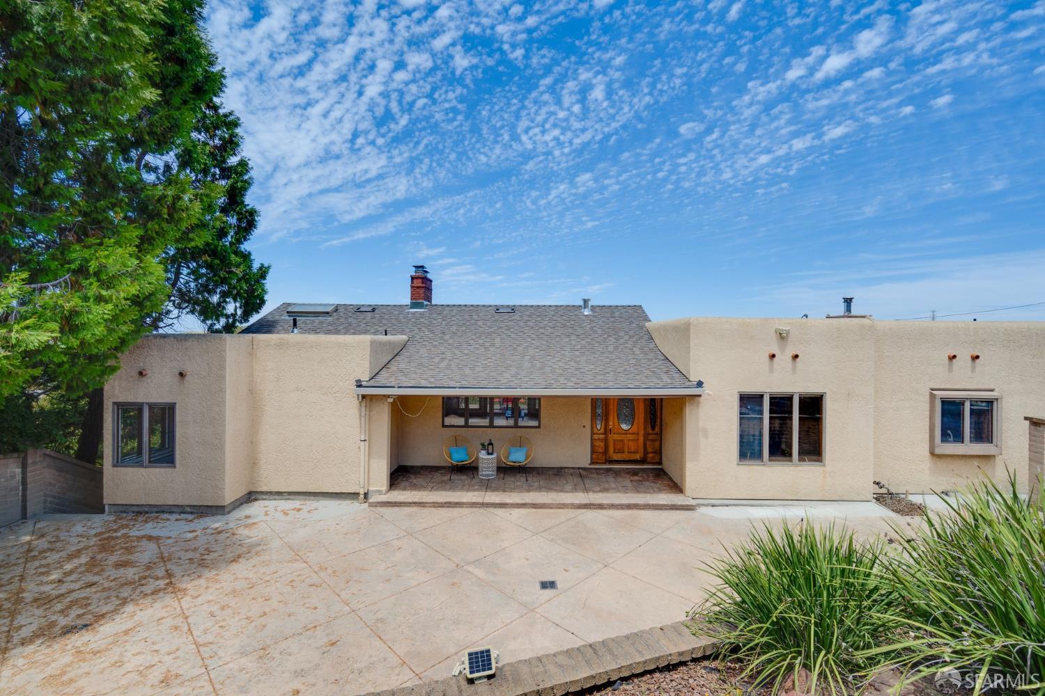 Detail Gallery Image 5 of 25 For 66 Baldwin Ave, Crockett,  CA 94525 - 3 Beds | 3 Baths
