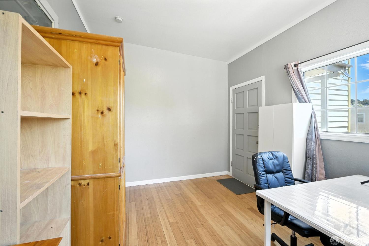 Detail Gallery Image 26 of 39 For 715 Naples St, San Francisco,  CA 94112 - 3 Beds | 1 Baths