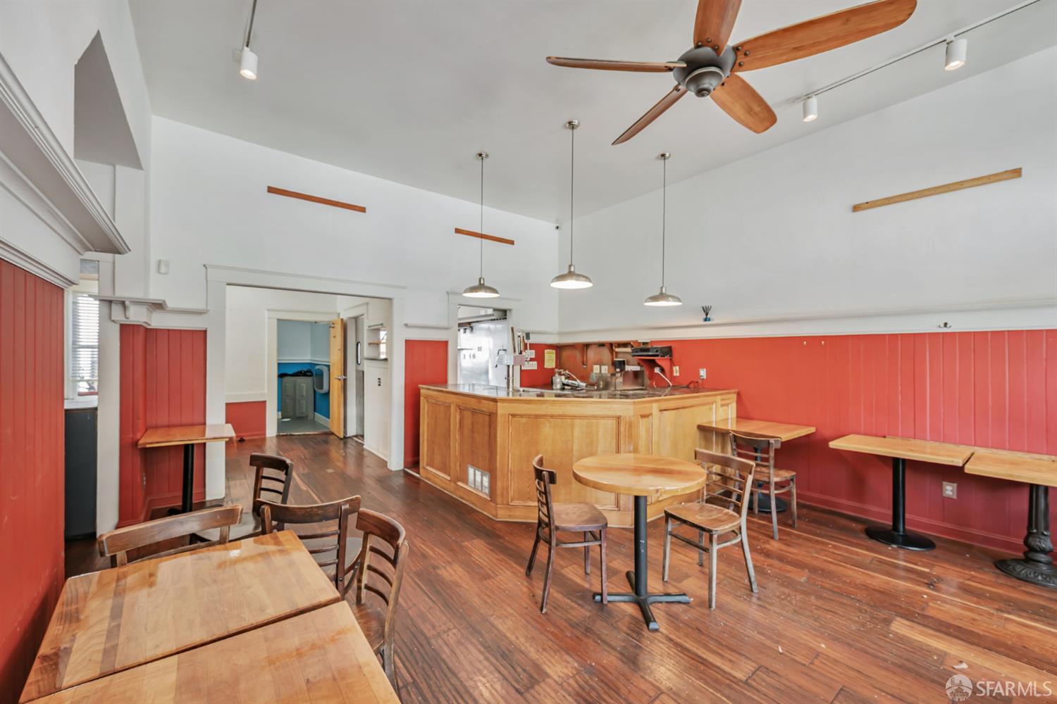 Detail Gallery Image 7 of 50 For 408 Cortland Ave, San Francisco,  CA 94110 - – Beds | – Baths