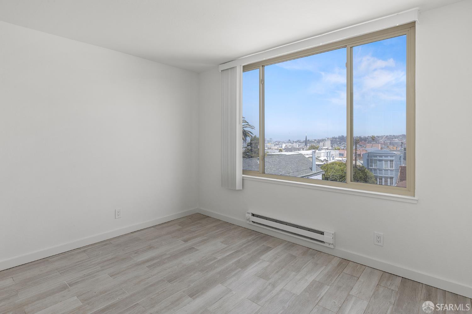 Detail Gallery Image 12 of 41 For 3770 24th St, San Francisco,  CA 94114 - – Beds | – Baths