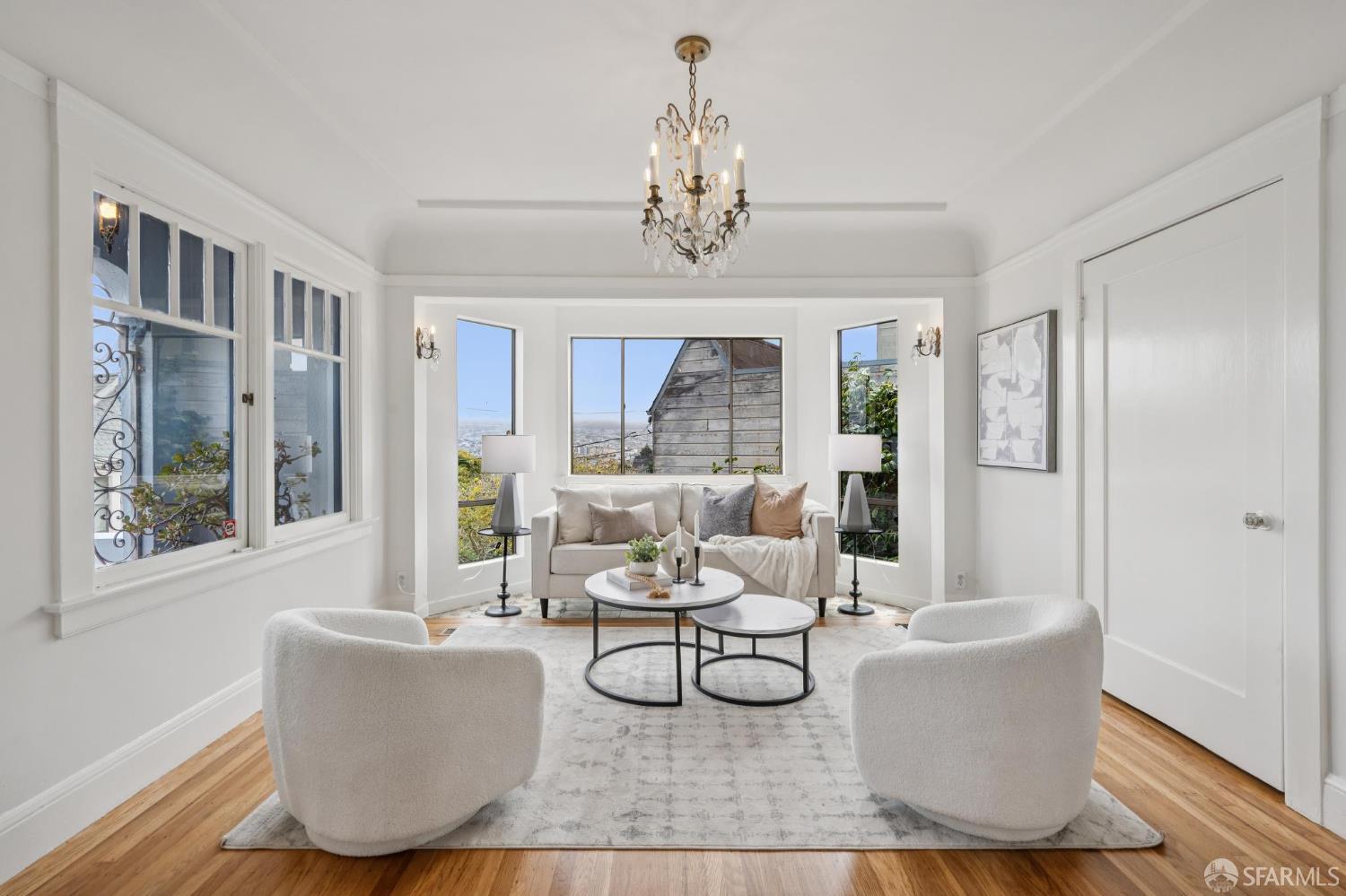 Detail Gallery Image 5 of 53 For 32 Van Buren St, San Francisco,  CA 94131 - 2 Beds | 1 Baths