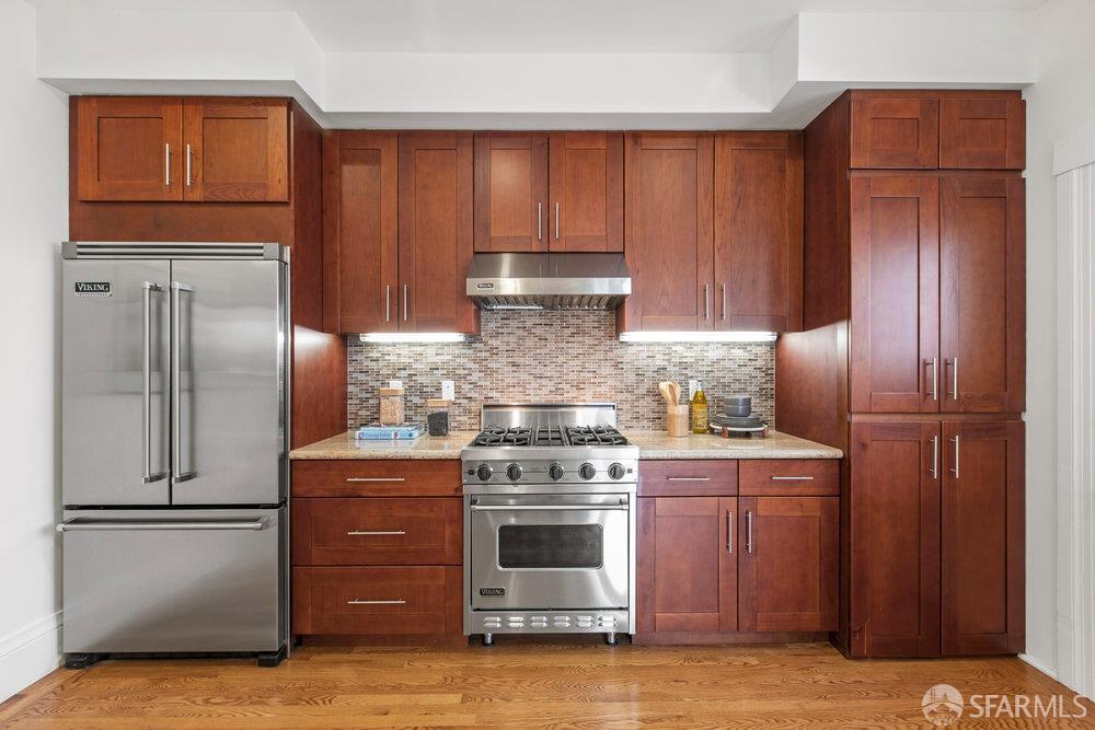 Photo #9: 425055398 Listing: Photo #9