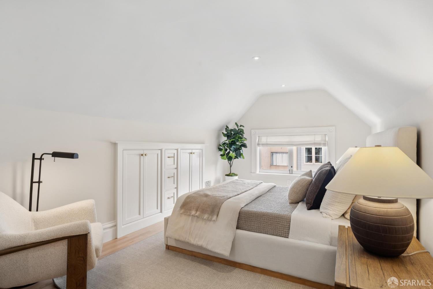 Detail Gallery Image 38 of 56 For 2531 Gough St, San Francisco,  CA 94123 - 3 Beds | 2 Baths