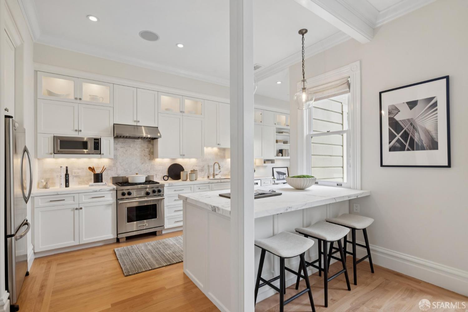 Detail Gallery Image 24 of 56 For 2531 Gough St, San Francisco,  CA 94123 - 3 Beds | 2 Baths