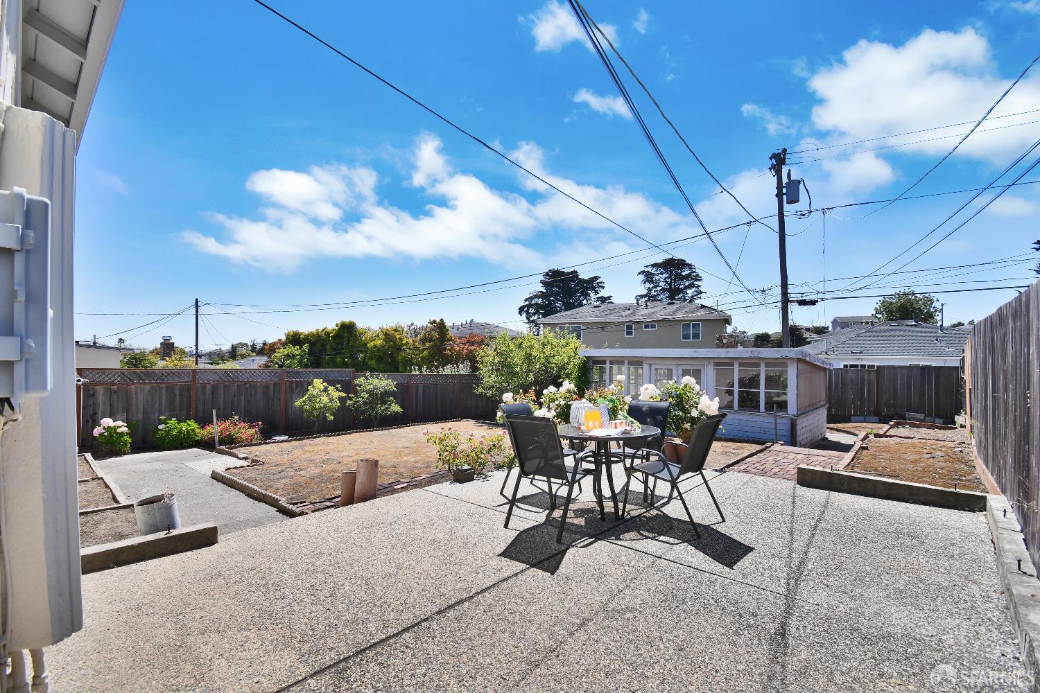 Detail Gallery Image 23 of 28 For 417 Wildwood Dr, South San Francisco,  CA 94080 - 3 Beds | 1 Baths