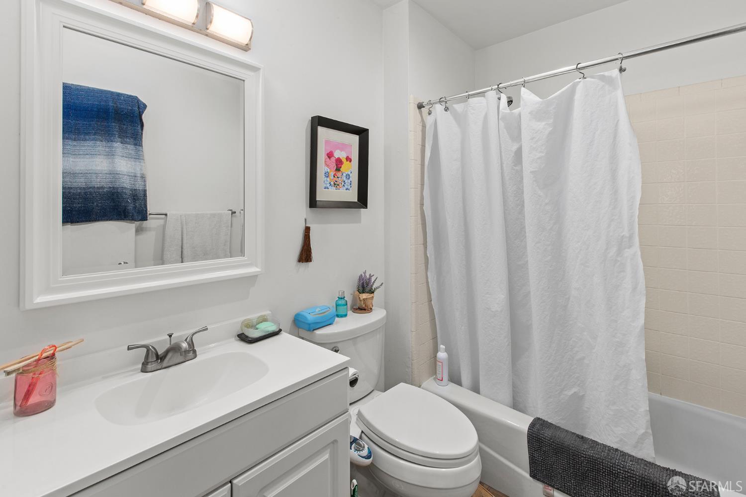 Detail Gallery Image 17 of 41 For 3770 24th St, San Francisco,  CA 94114 - – Beds | – Baths