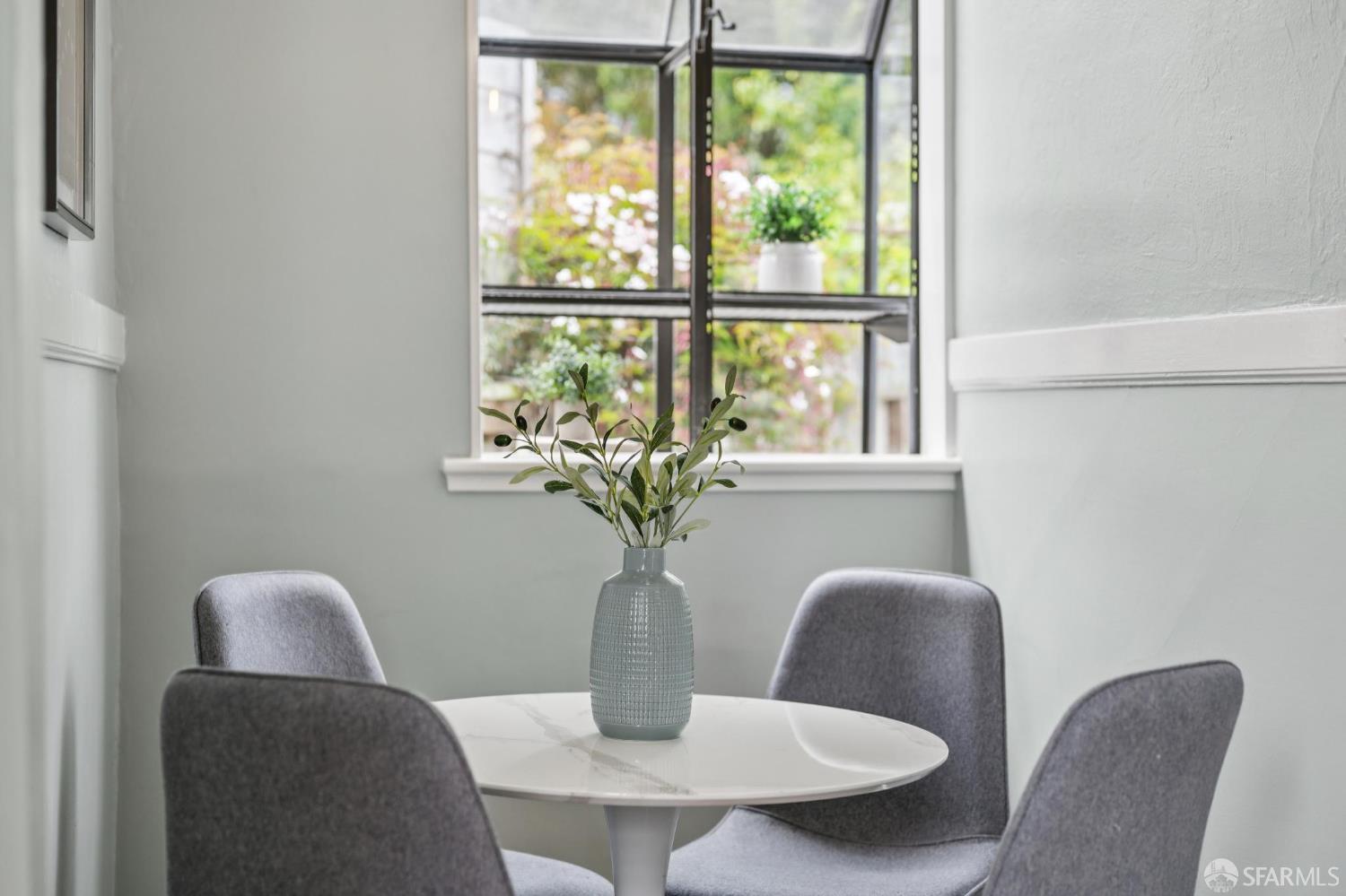 Detail Gallery Image 11 of 53 For 32 Van Buren St, San Francisco,  CA 94131 - 2 Beds | 1 Baths