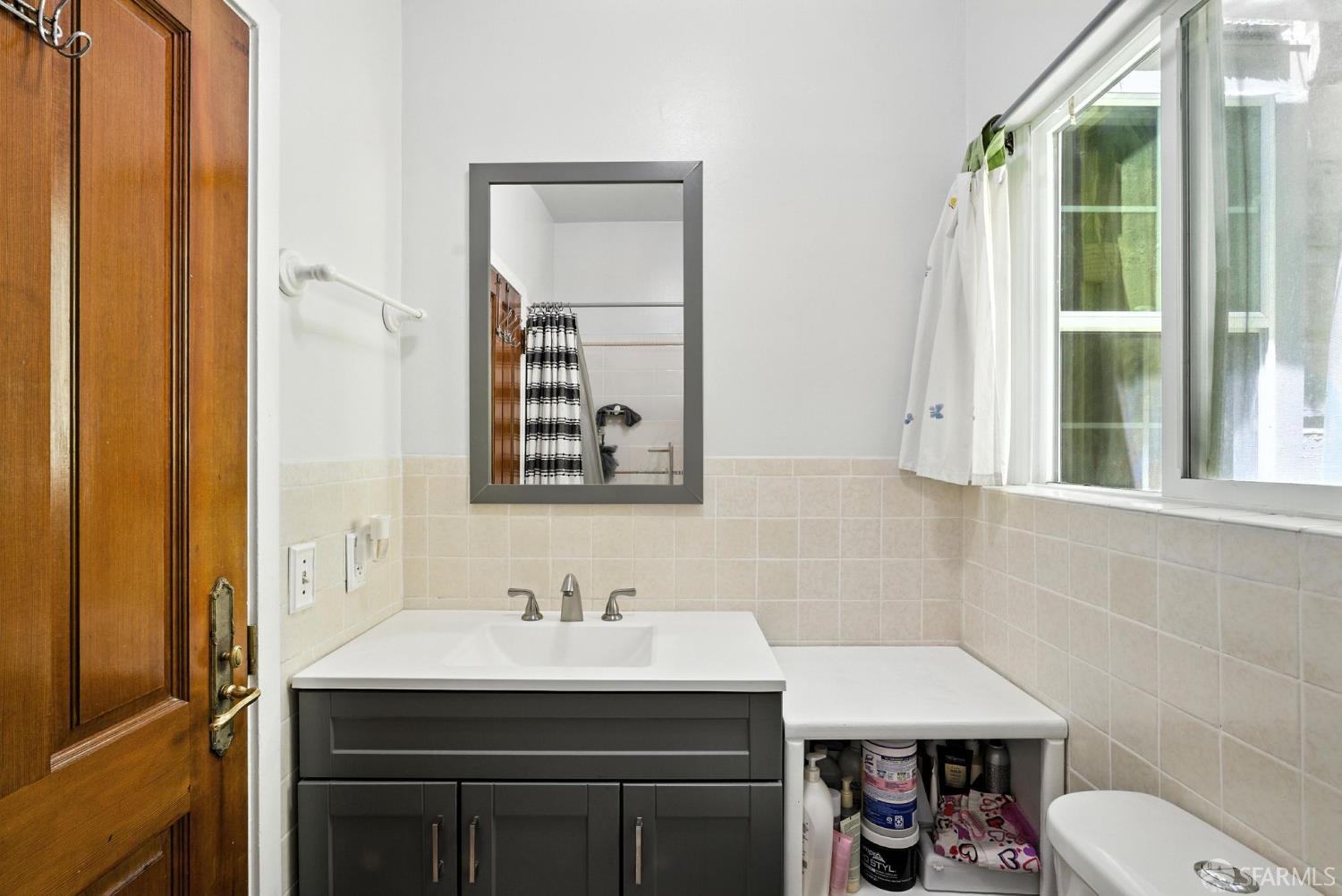 Detail Gallery Image 16 of 39 For 715 Naples St, San Francisco,  CA 94112 - 3 Beds | 1 Baths