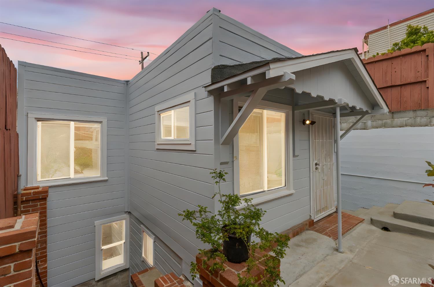 Detail Gallery Image 25 of 28 For 419 Garfield St, San Francisco,  CA 94132 - 4 Beds | 2 Baths