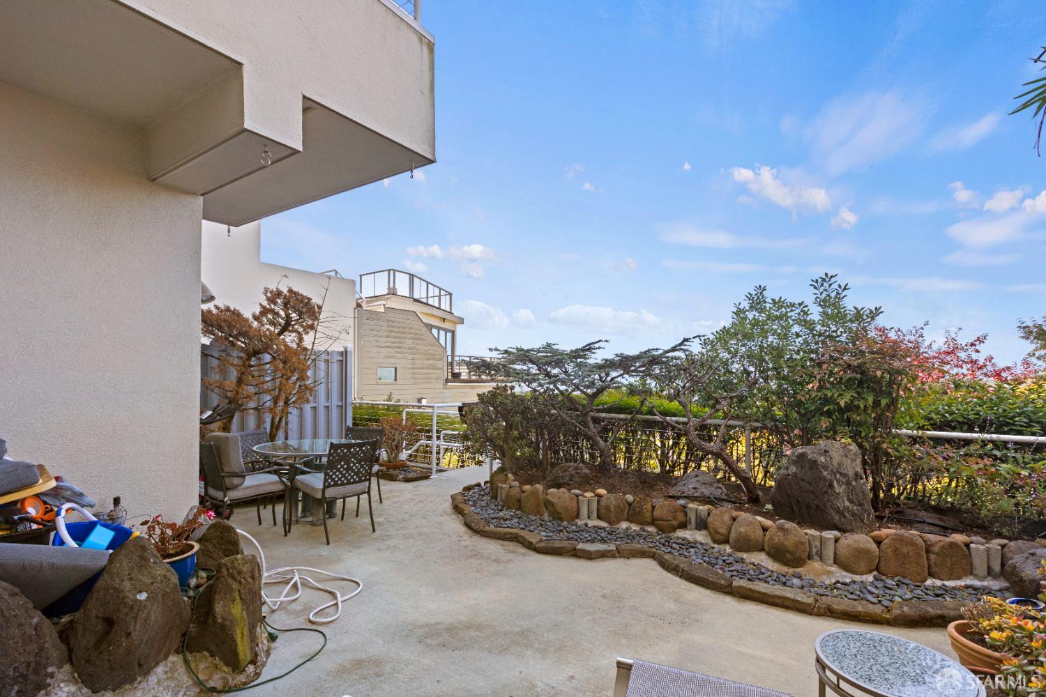Detail Gallery Image 12 of 16 For 2040 Broadway St #102,  San Francisco,  CA 94115 - 2 Beds | 2 Baths