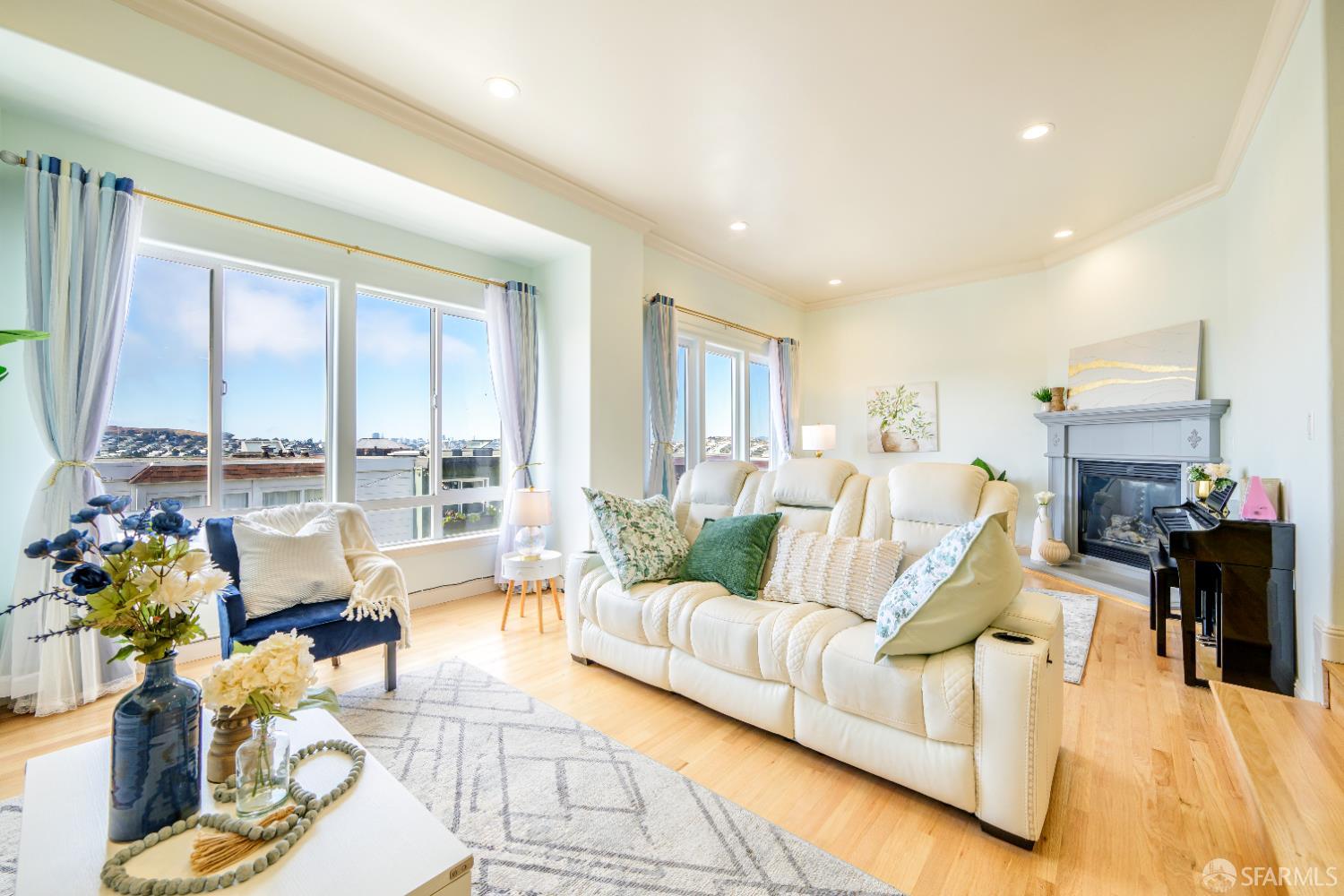 Detail Gallery Image 1 of 63 For 79 Karen Ct, San Francisco,  CA 94134 - 4 Beds | 3 Baths