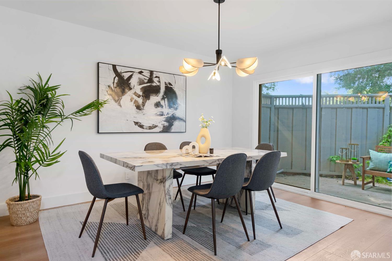 Detail Gallery Image 10 of 46 For 1945 Las Encinas Ct, Los Gatos,  CA 95032 - 3 Beds | 2/1 Baths