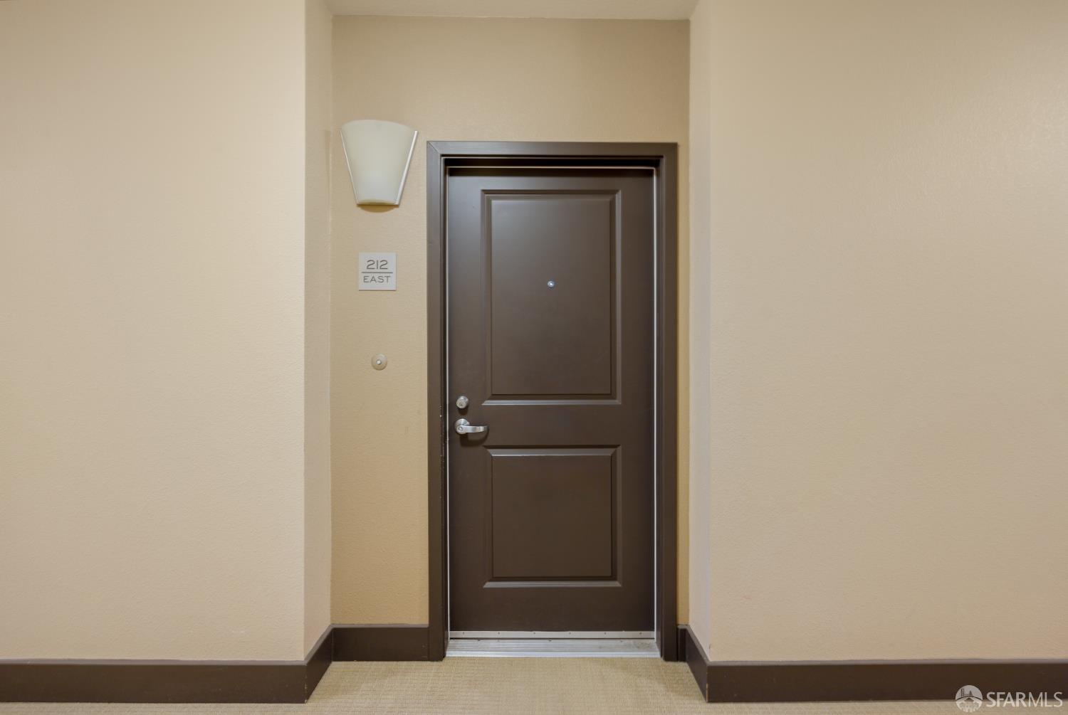 Detail Gallery Image 2 of 33 For 1488 El Camino Real #212,  South San Francisco,  CA 94080 - 1 Beds | 1 Baths