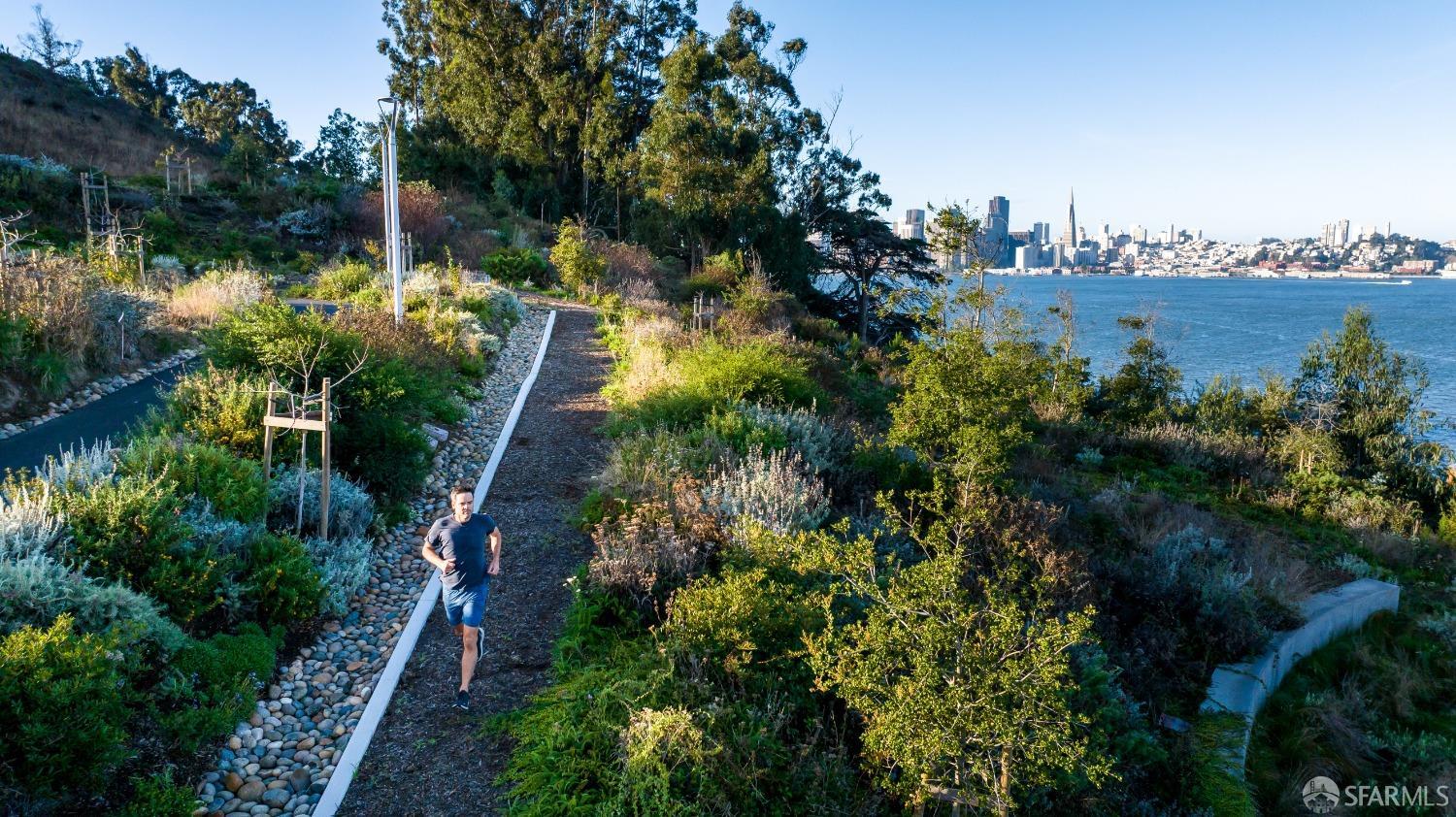 Detail Gallery Image 38 of 60 For 1 Bristol Ct #208,  San Francisco,  CA 94130 - 2 Beds | 2/1 Baths