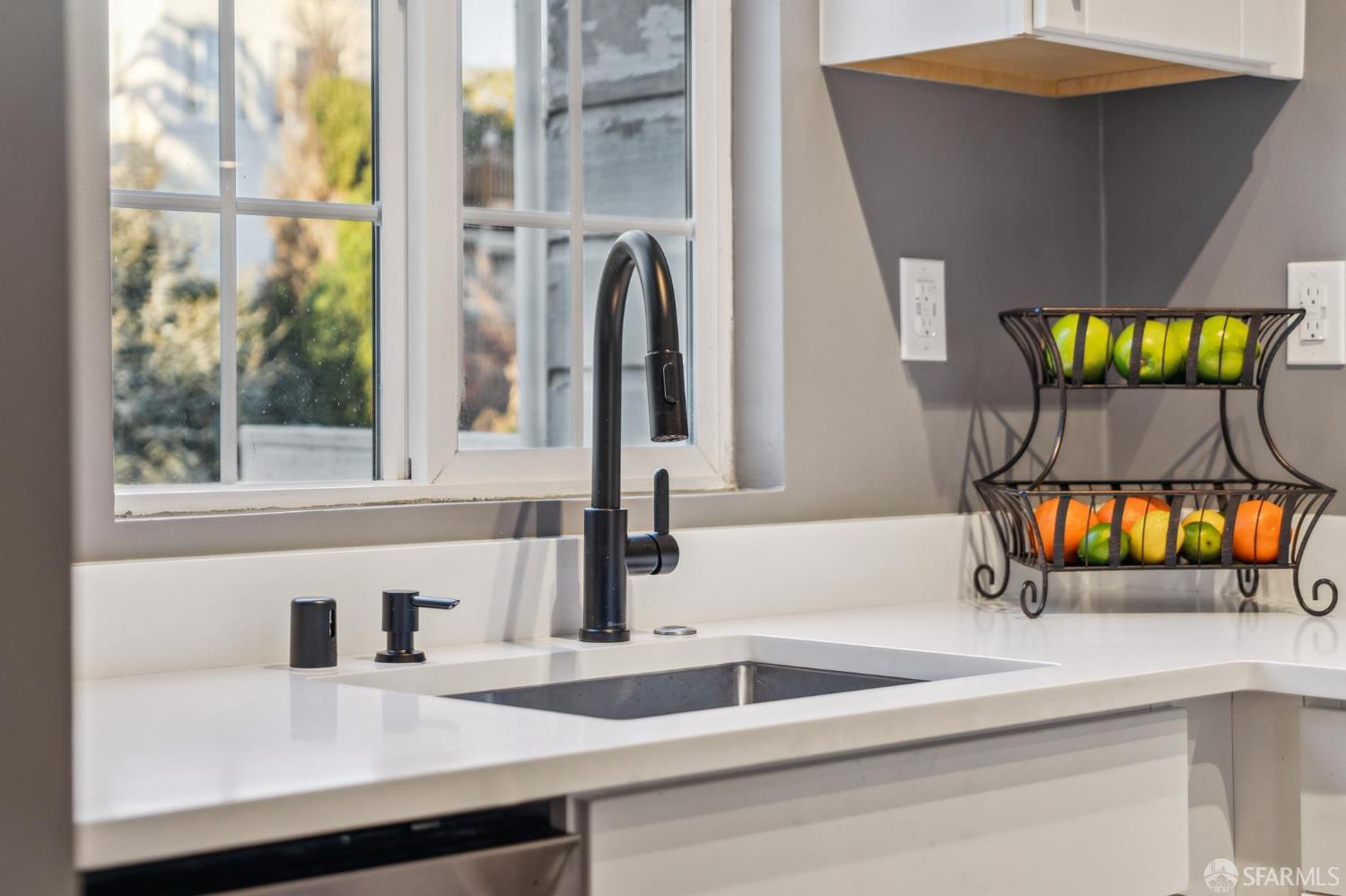 Detail Gallery Image 21 of 96 For 3836 Cesar Chavez St, San Francisco,  CA 94131 - – Beds | – Baths