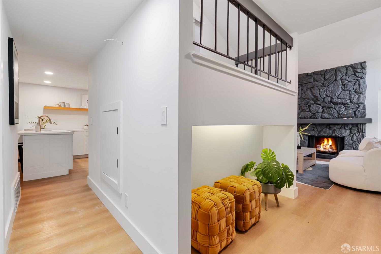 Detail Gallery Image 19 of 46 For 1945 Las Encinas Ct, Los Gatos,  CA 95032 - 3 Beds | 2/1 Baths