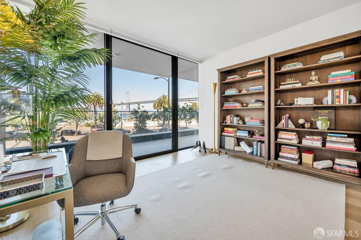 Detail Gallery Image 2 of 24 For 1 Steuart Ln #204,  San Francisco,  CA 94105 - 3 Beds | 2 Baths