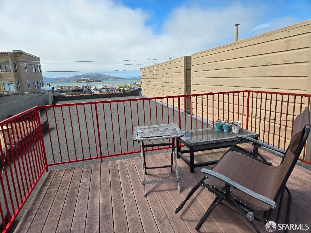 Detail Gallery Image 12 of 17 For 773 Chestnut St, San Francisco,  CA 94133 - – Beds | – Baths