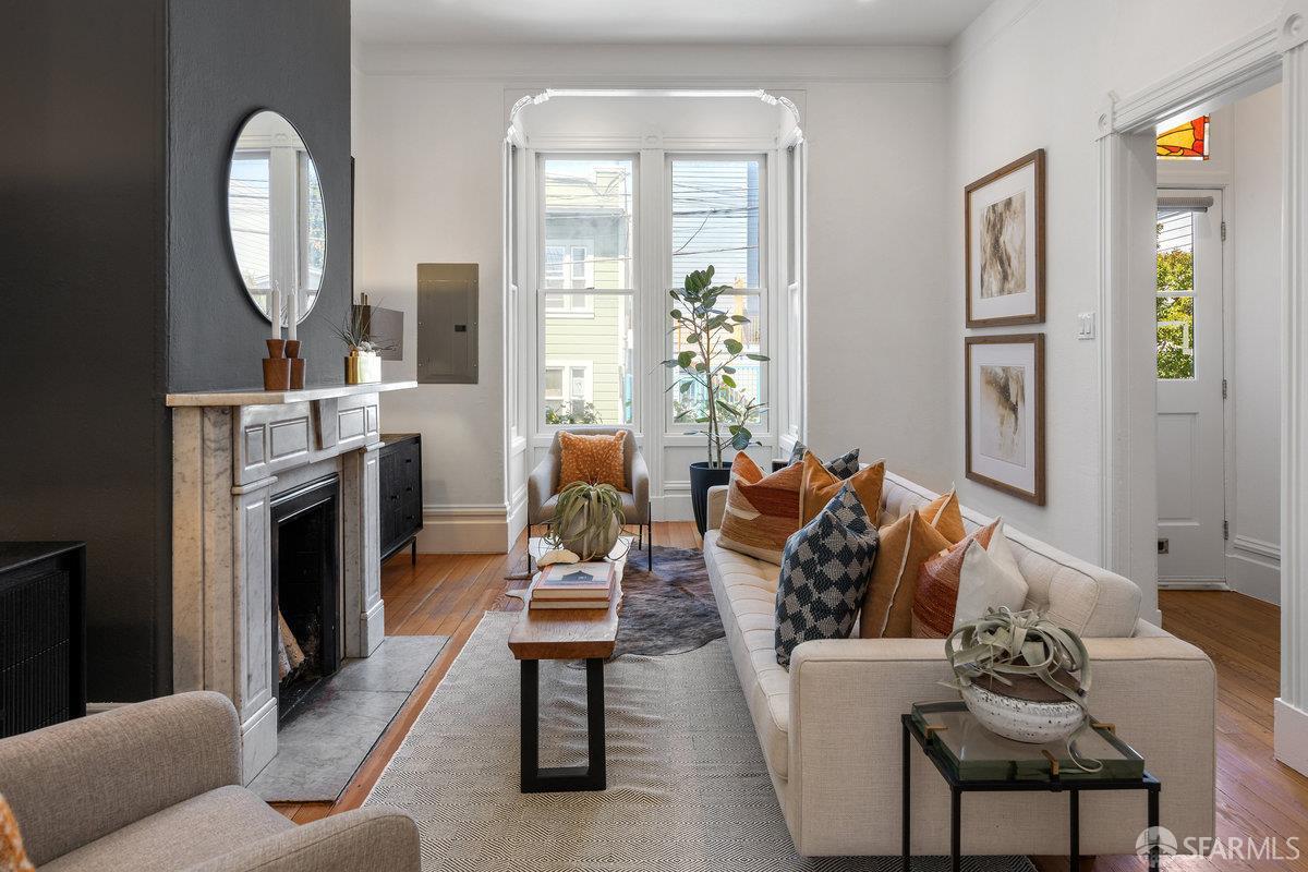 Photo #6: 425055740 Listing 