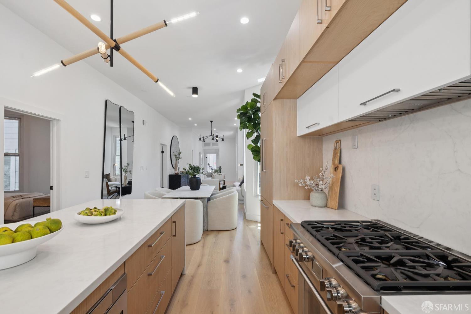 Detail Gallery Image 8 of 29 For 1632 Bush St, San Francisco,  CA 94109 - 4 Beds | 2 Baths