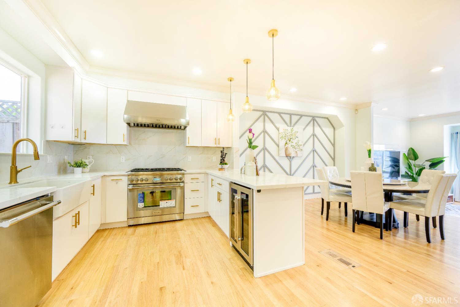 Detail Gallery Image 17 of 63 For 79 Karen Ct, San Francisco,  CA 94134 - 4 Beds | 3 Baths