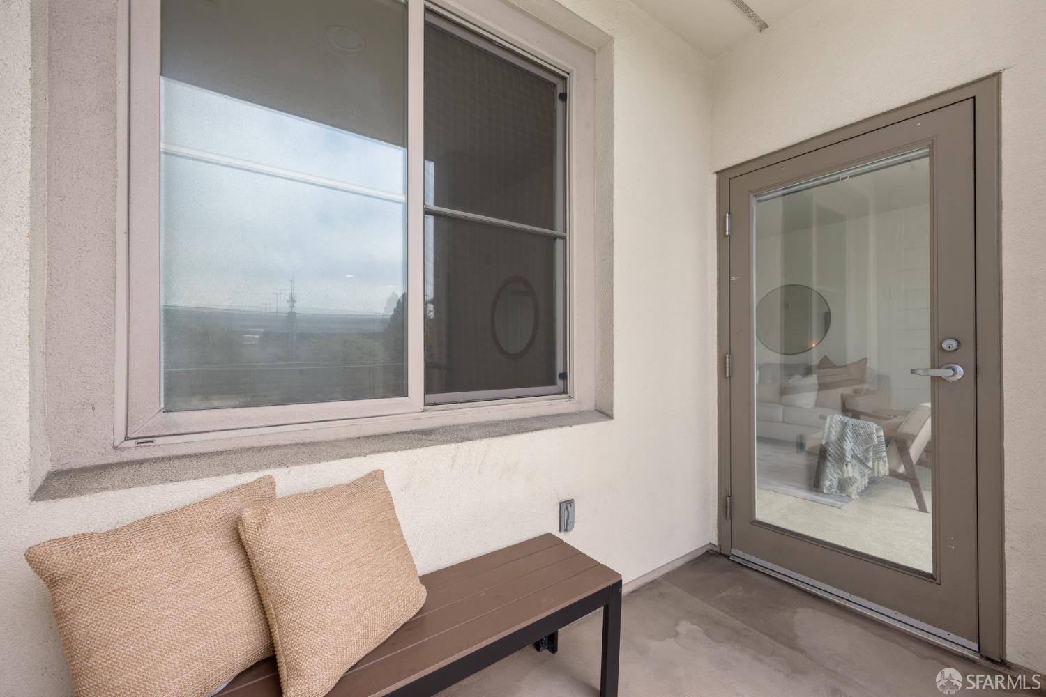 Detail Gallery Image 14 of 33 For 1488 El Camino Real #212,  South San Francisco,  CA 94080 - 1 Beds | 1 Baths