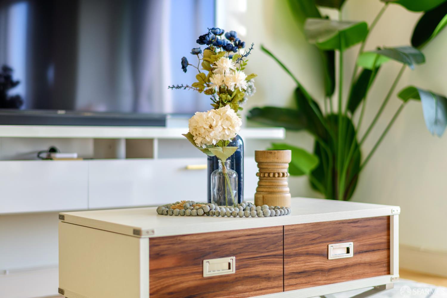 Detail Gallery Image 6 of 63 For 79 Karen Ct, San Francisco,  CA 94134 - 4 Beds | 3 Baths