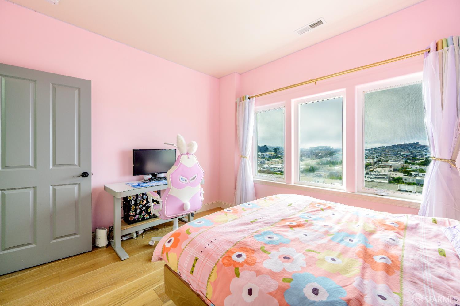 Detail Gallery Image 37 of 63 For 79 Karen Ct, San Francisco,  CA 94134 - 4 Beds | 3 Baths