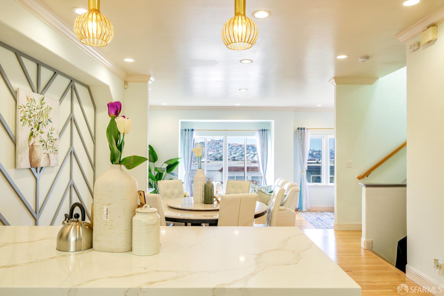 Detail Gallery Image 18 of 63 For 79 Karen Ct, San Francisco,  CA 94134 - 4 Beds | 3 Baths