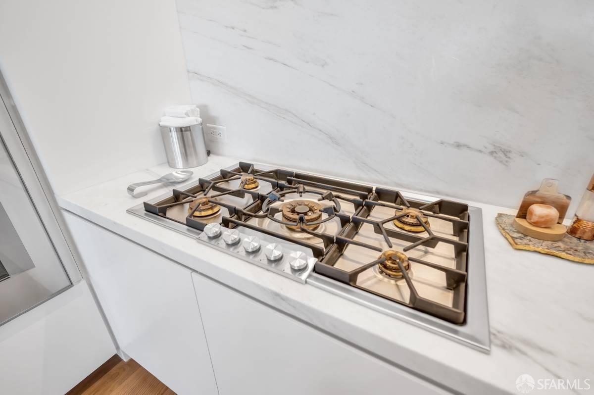 Detail Gallery Image 13 of 24 For 1 Steuart Ln #204,  San Francisco,  CA 94105 - 3 Beds | 2 Baths
