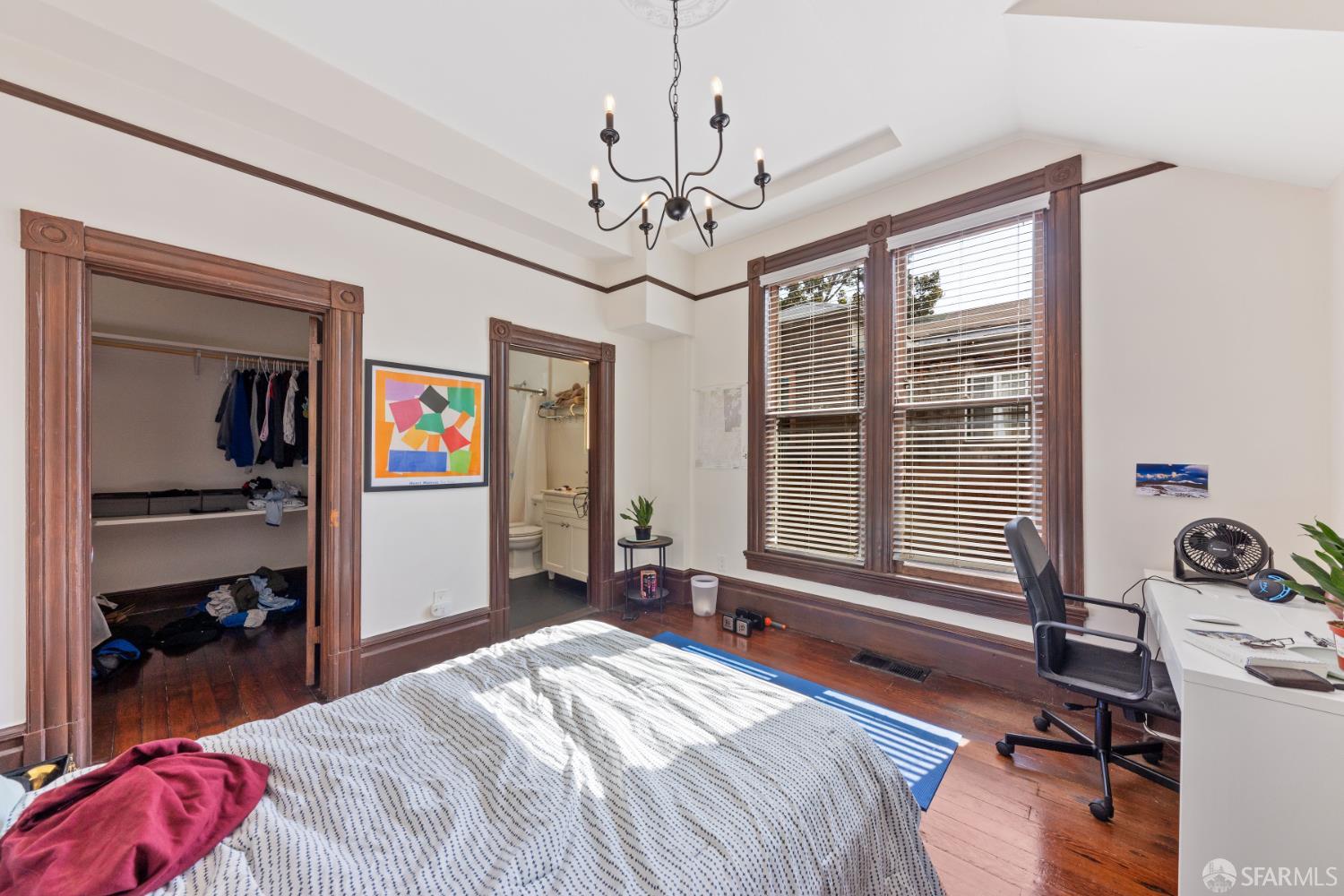 Detail Gallery Image 12 of 20 For 2215 Blake St a,  Berkeley,  CA 94704 - 2 Beds | 2/1 Baths