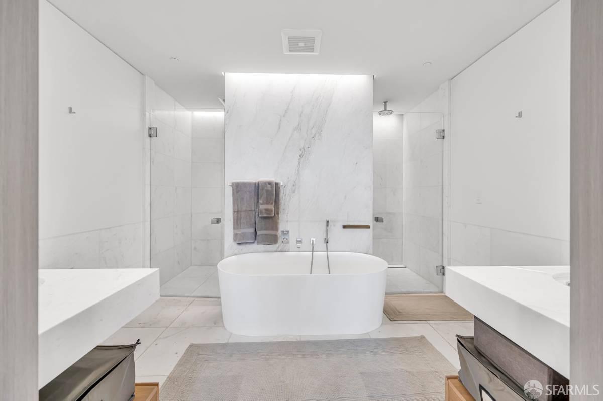 Detail Gallery Image 7 of 24 For 1 Steuart Ln #204,  San Francisco,  CA 94105 - 3 Beds | 2 Baths