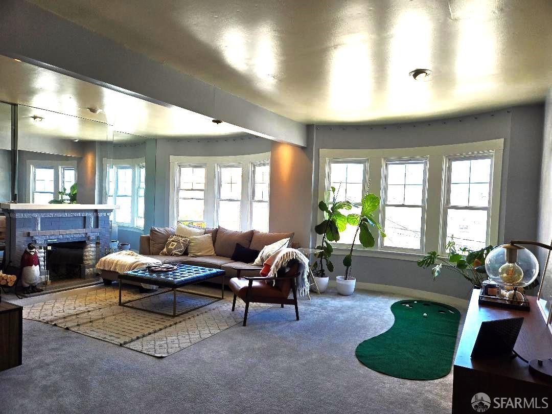 Detail Gallery Image 2 of 17 For 773 Chestnut St, San Francisco,  CA 94133 - – Beds | – Baths