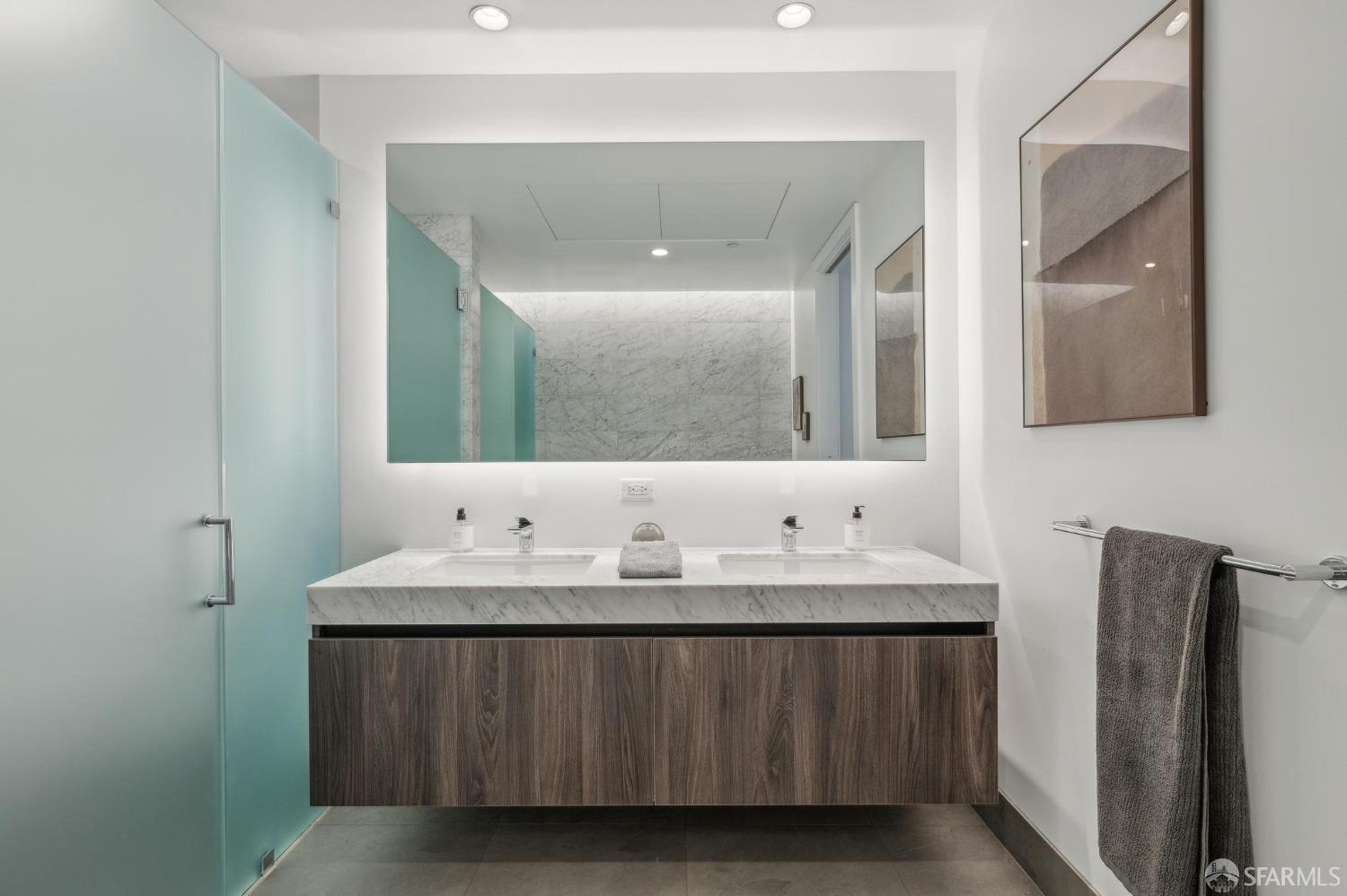 Detail Gallery Image 13 of 60 For 1 Bristol Ct #208,  San Francisco,  CA 94130 - 2 Beds | 2/1 Baths