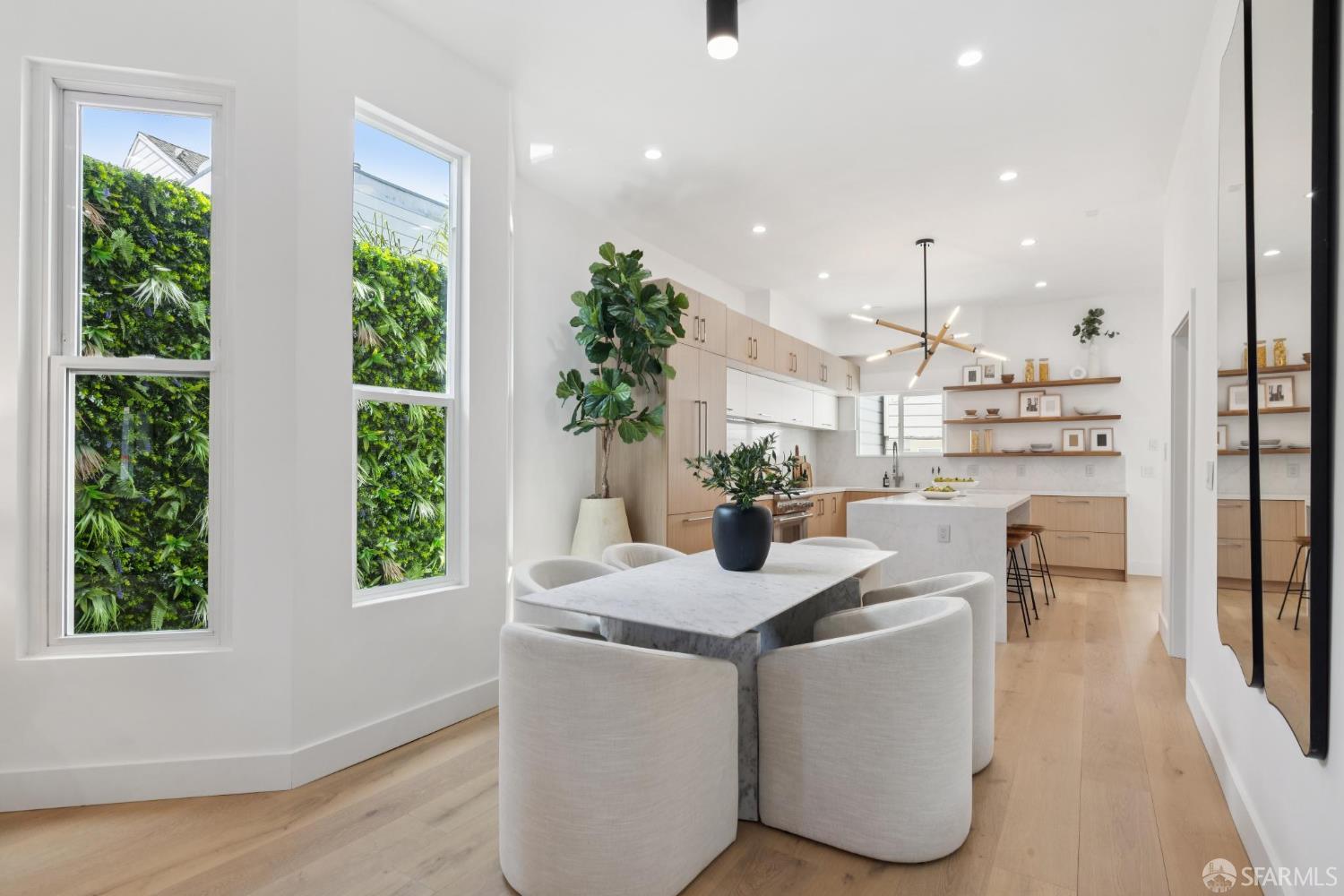 Detail Gallery Image 4 of 29 For 1632 Bush St, San Francisco,  CA 94109 - 4 Beds | 2 Baths
