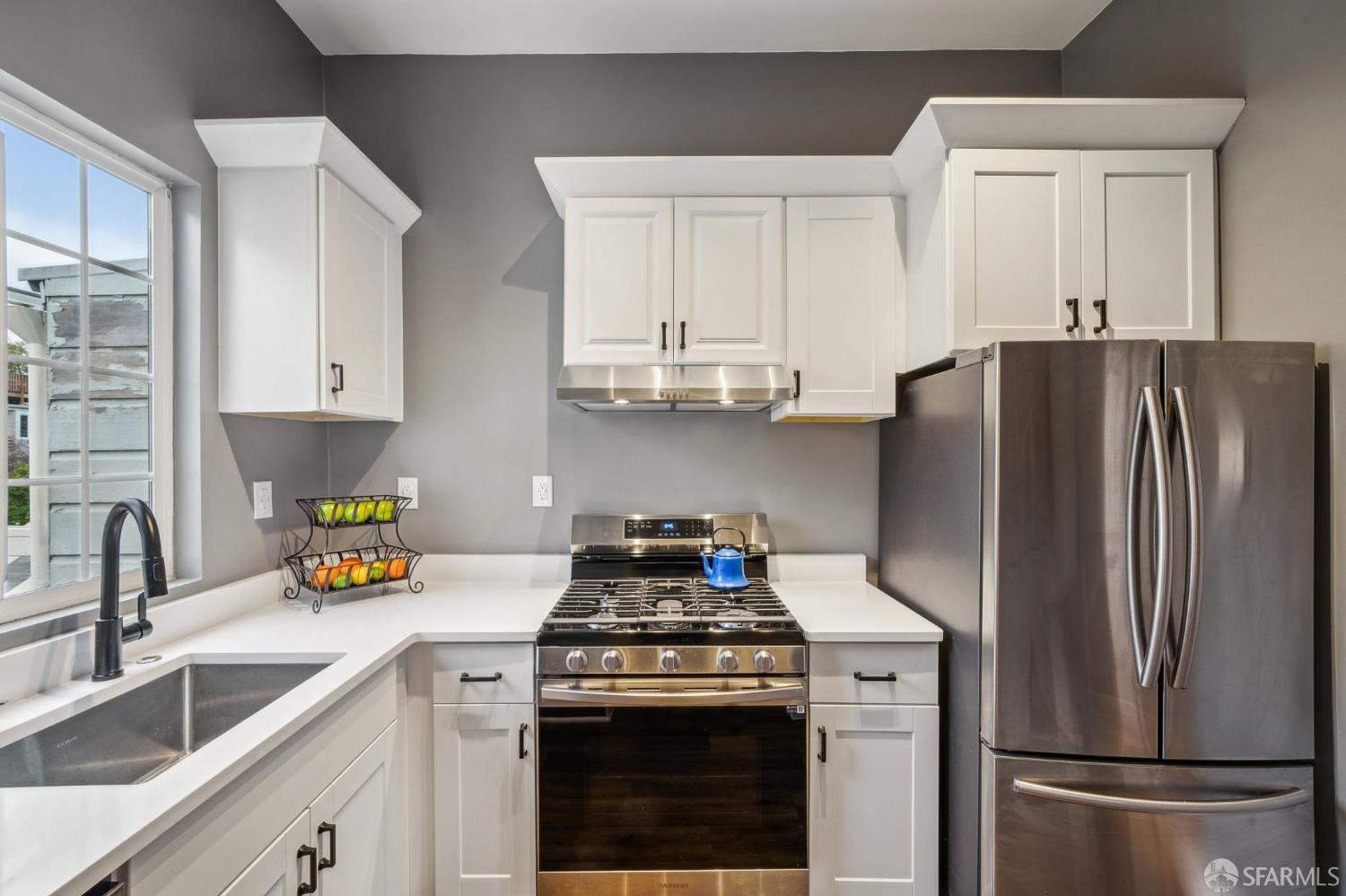 Detail Gallery Image 22 of 96 For 3836 Cesar Chavez St, San Francisco,  CA 94131 - – Beds | – Baths