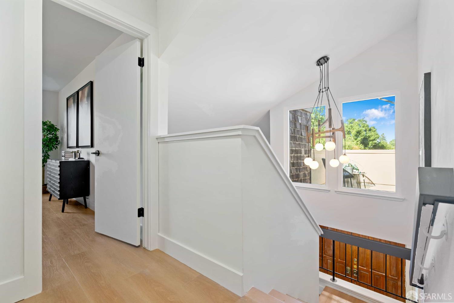 Detail Gallery Image 32 of 46 For 1945 Las Encinas Ct, Los Gatos,  CA 95032 - 3 Beds | 2/1 Baths