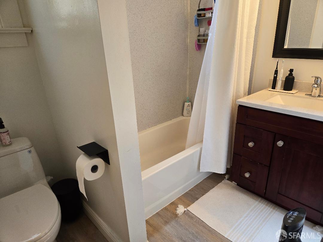 Detail Gallery Image 9 of 17 For 773 Chestnut St, San Francisco,  CA 94133 - – Beds | – Baths
