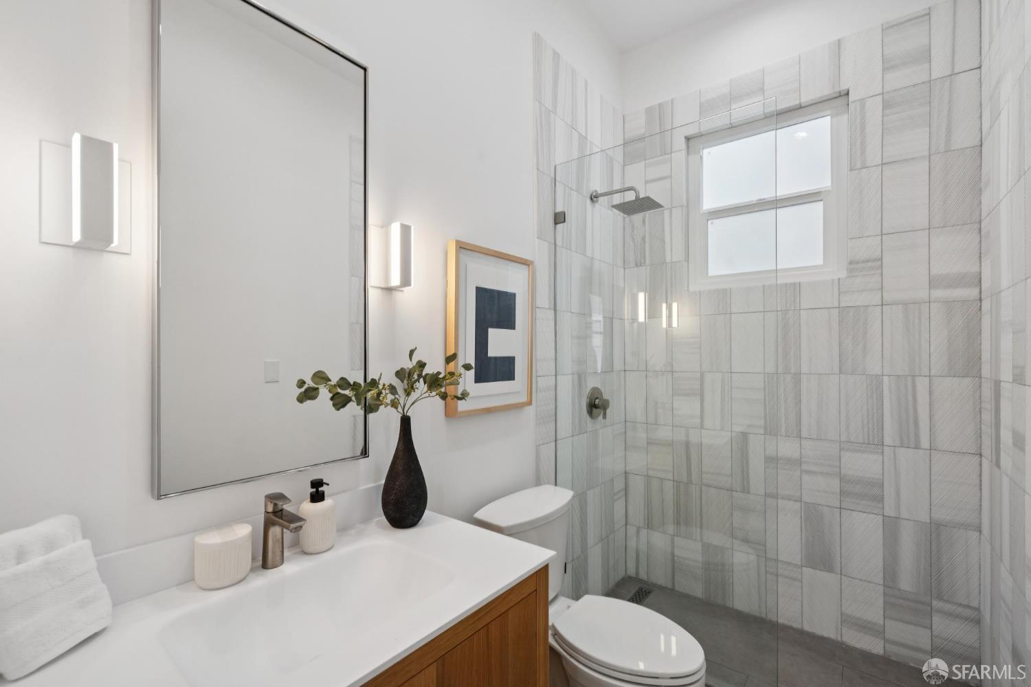 Detail Gallery Image 19 of 29 For 1632 Bush St, San Francisco,  CA 94109 - 4 Beds | 2 Baths