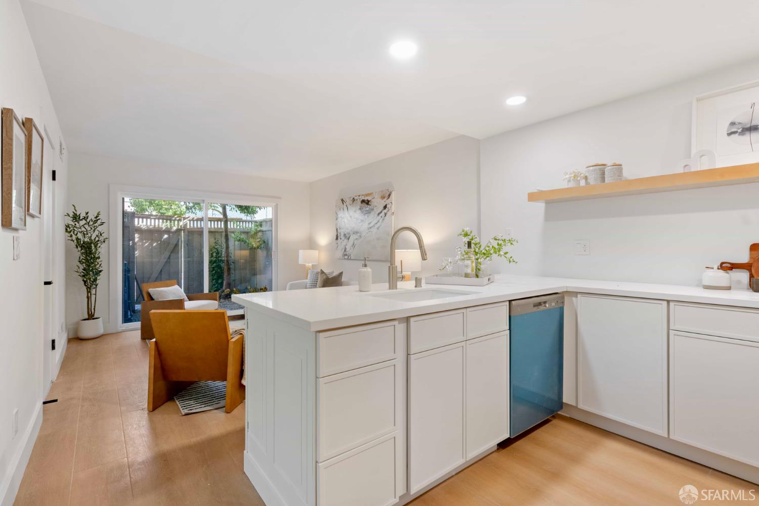 Detail Gallery Image 14 of 46 For 1945 Las Encinas Ct, Los Gatos,  CA 95032 - 3 Beds | 2/1 Baths