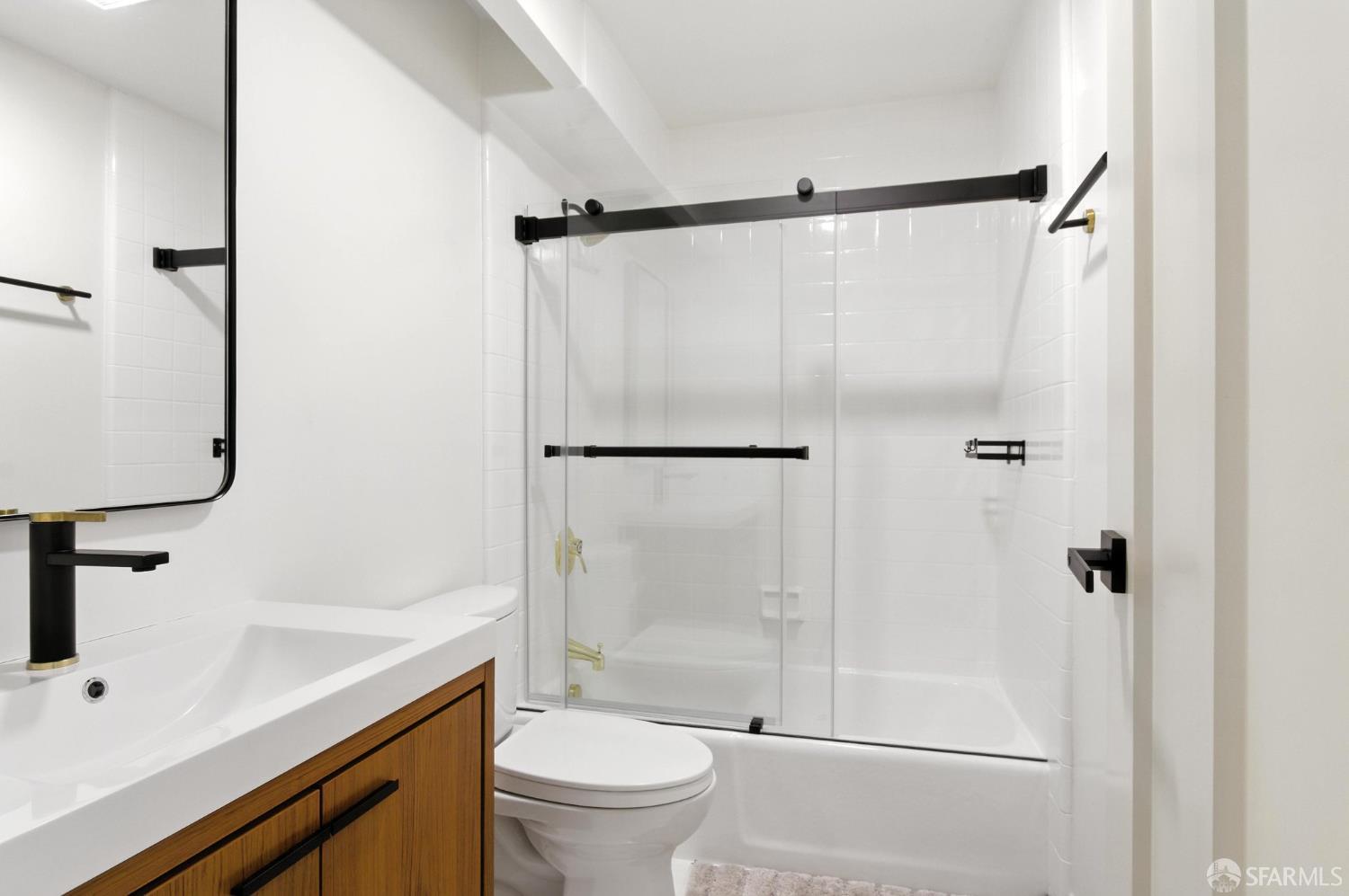 Detail Gallery Image 45 of 53 For 1220 Jones St #401,  San Francisco,  CA 94109 - 2 Beds | 2 Baths