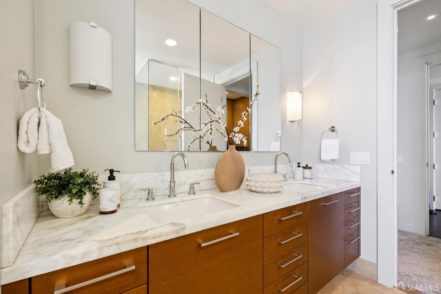 Detail Gallery Image 44 of 80 For 301 Mission St 56d,  San Francisco,  CA 94105 - 2 Beds | 3 Baths