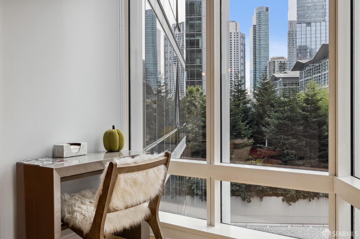 Detail Gallery Image 6 of 46 For 301 Mission St 10h,  San Francisco,  CA 94105 - 1 Beds | 1 Baths