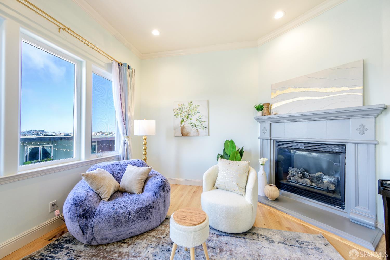 Detail Gallery Image 8 of 63 For 79 Karen Ct, San Francisco,  CA 94134 - 4 Beds | 3 Baths