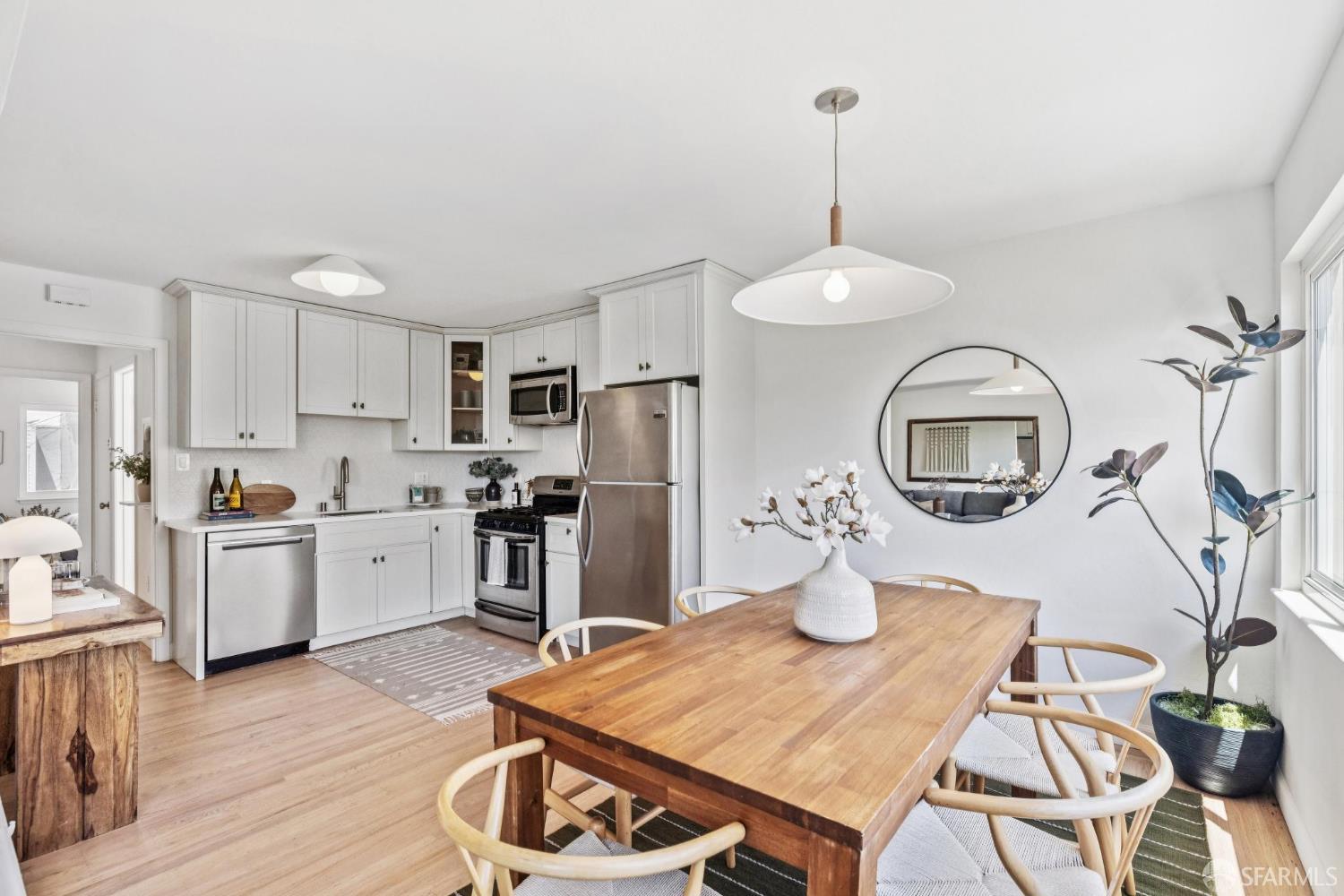 Detail Gallery Image 11 of 41 For 620 Detroit St, San Francisco,  CA 94131 - 2 Beds | 2 Baths