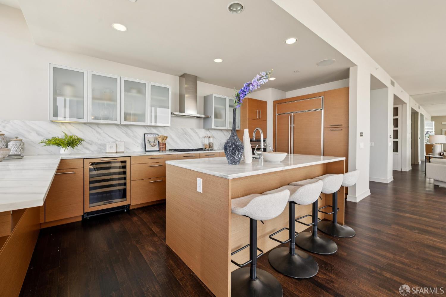 Detail Gallery Image 18 of 80 For 301 Mission St 56d,  San Francisco,  CA 94105 - 2 Beds | 3 Baths