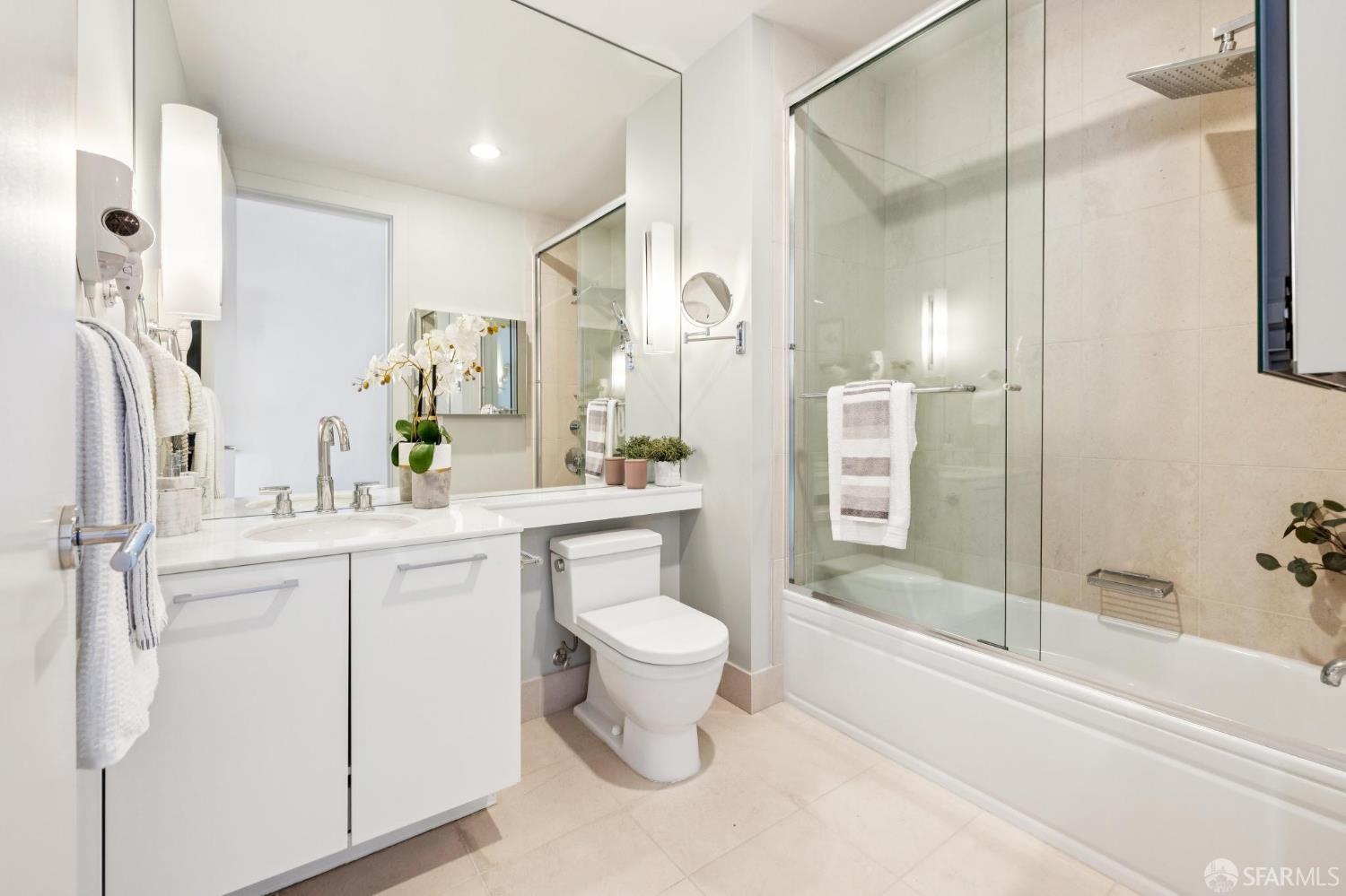 Detail Gallery Image 54 of 80 For 301 Mission St 56d,  San Francisco,  CA 94105 - 2 Beds | 3 Baths