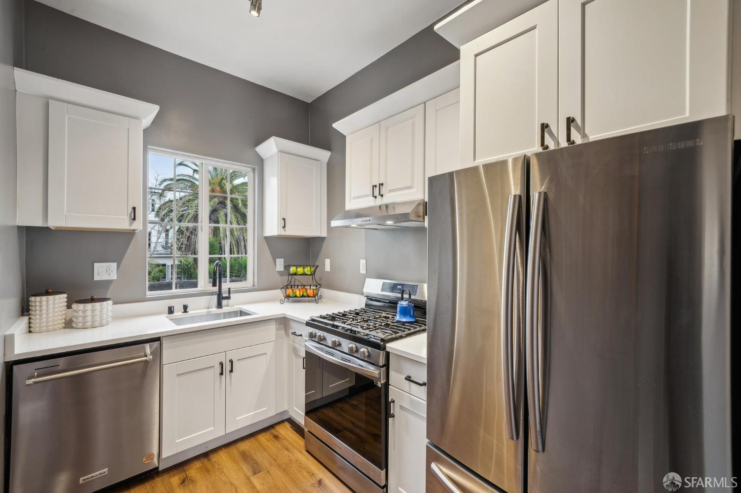 Detail Gallery Image 19 of 96 For 3836 Cesar Chavez St, San Francisco,  CA 94131 - – Beds | – Baths