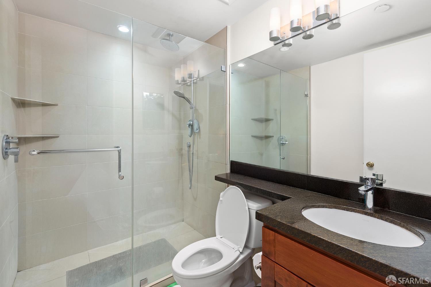 Detail Gallery Image 8 of 16 For 2040 Broadway St #102,  San Francisco,  CA 94115 - 2 Beds | 2 Baths